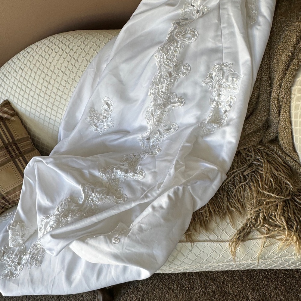 Oleg Cassini Wedding Dress